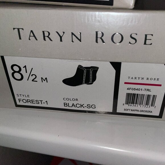 NWOT Like New Taryn Rose Forest Black Leather Stud Chelsea Bootie Size 8.5 - Picture 6 of 6